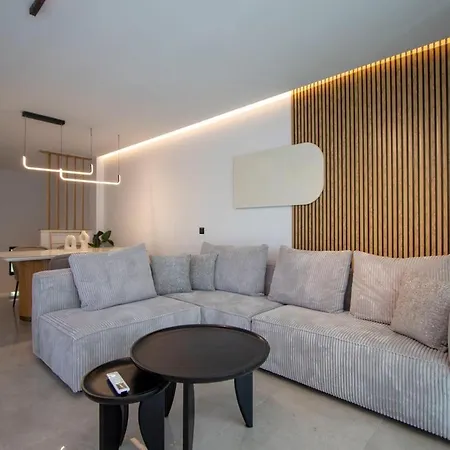 Petrino Compex Iii, By Halkidiki Appartement *